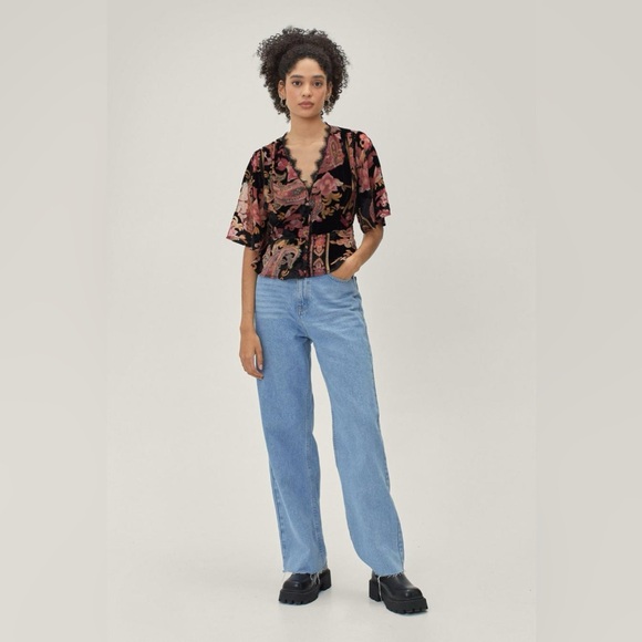 Nasty Gal Devore Paisley Print Lace Trim Blouse- Size 8 - Picture 2 of 6